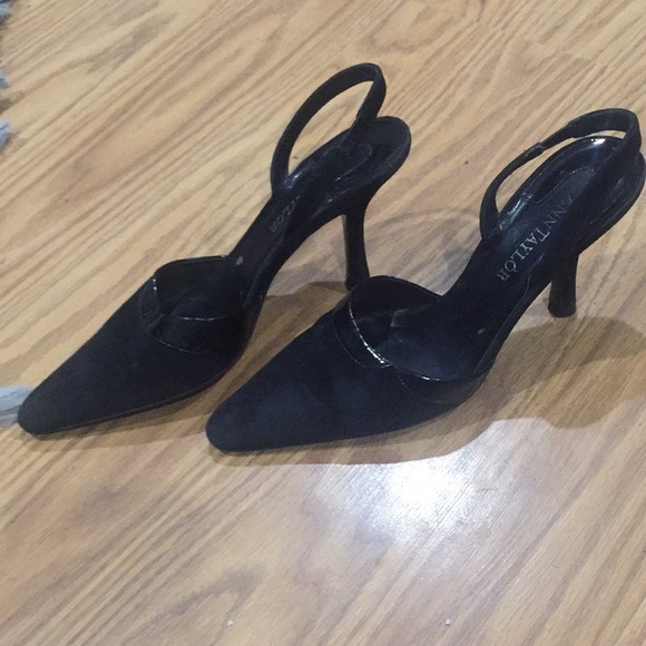 Ann Taylor Suede & Patent Black Pumps, Size 6.5 - Picture 2 of 5